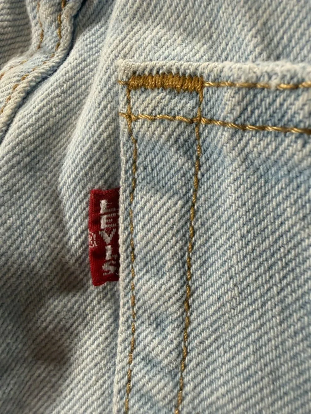 Levi’s Premium Ribcage Straight Ankle Distressed Jeans - 24 - Picture 9 of 9